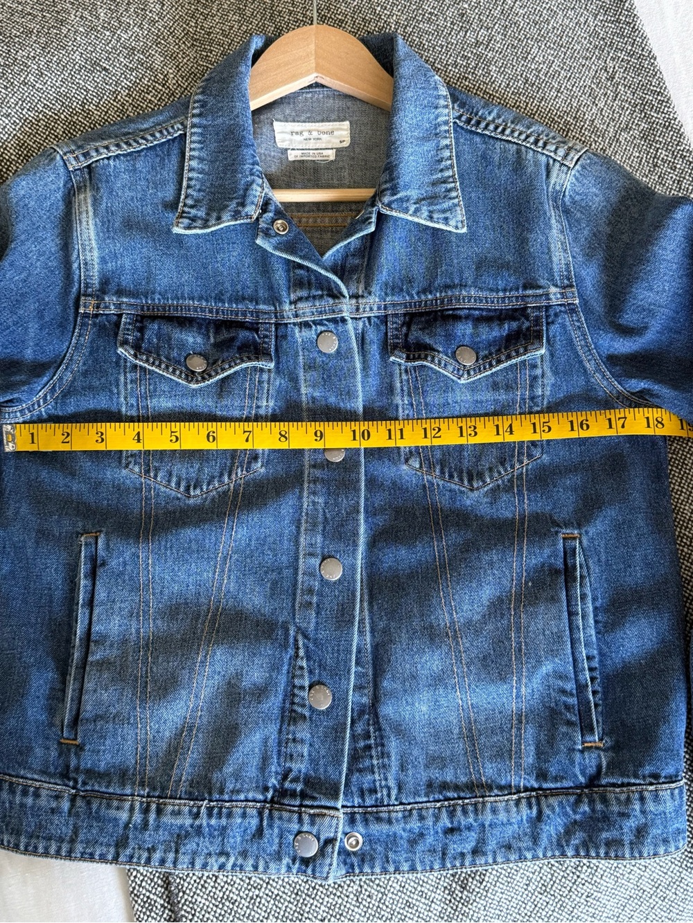 Rag & Bone Made in USA Medium Wash Denim Trucker Jacket S - Picture 4 of 7
